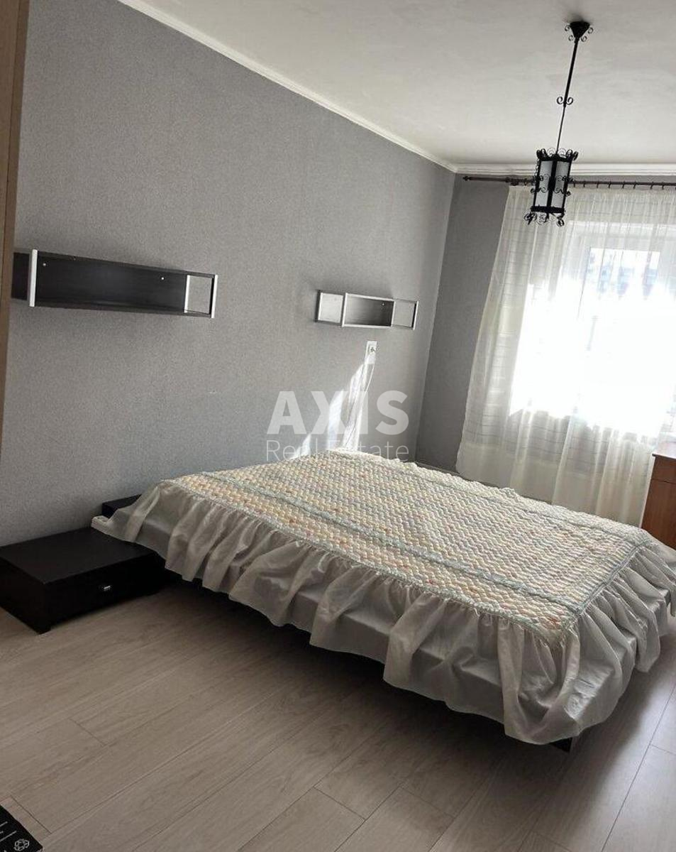 2k apartment vul. Oleny Pchilky 2Б2