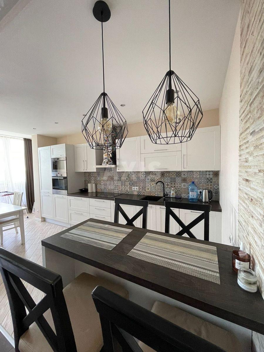 2k apartment vul. Metrologichna 11Б4