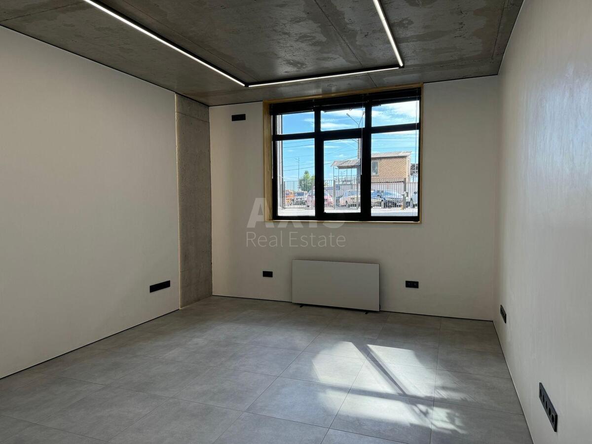 Office vul. Kamianska 127, 27m21
