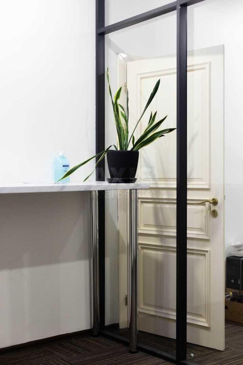 Office vul. Pymonenka Mykoly 13, 260m29