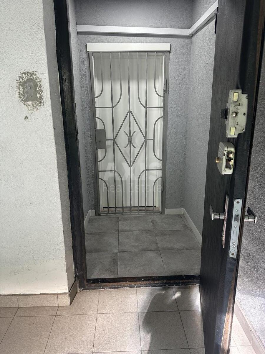 Office vul. Barbjusa Anri 22/26, 101m23