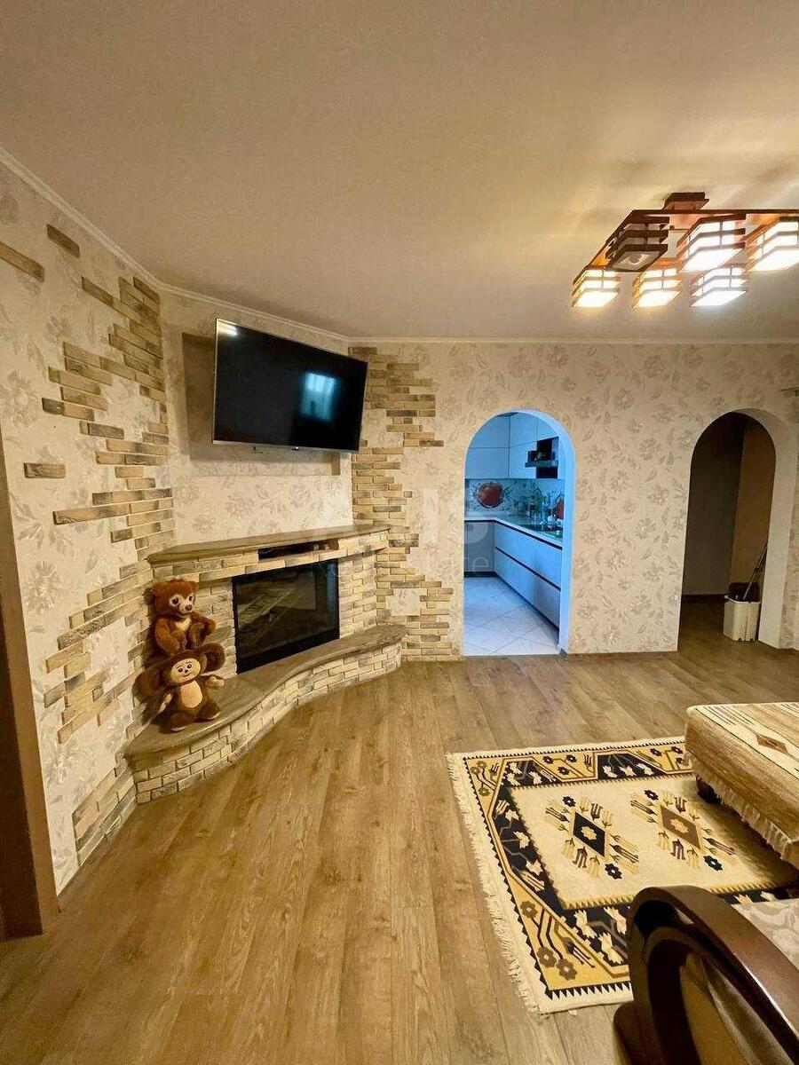 3k apartment vul. Urlivs'ka 38А600241