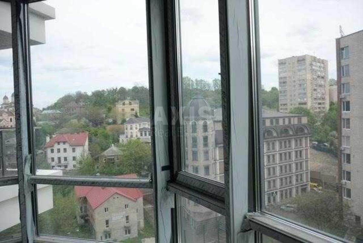 4k apartment vul. Strutyns'kogo Sergija 21