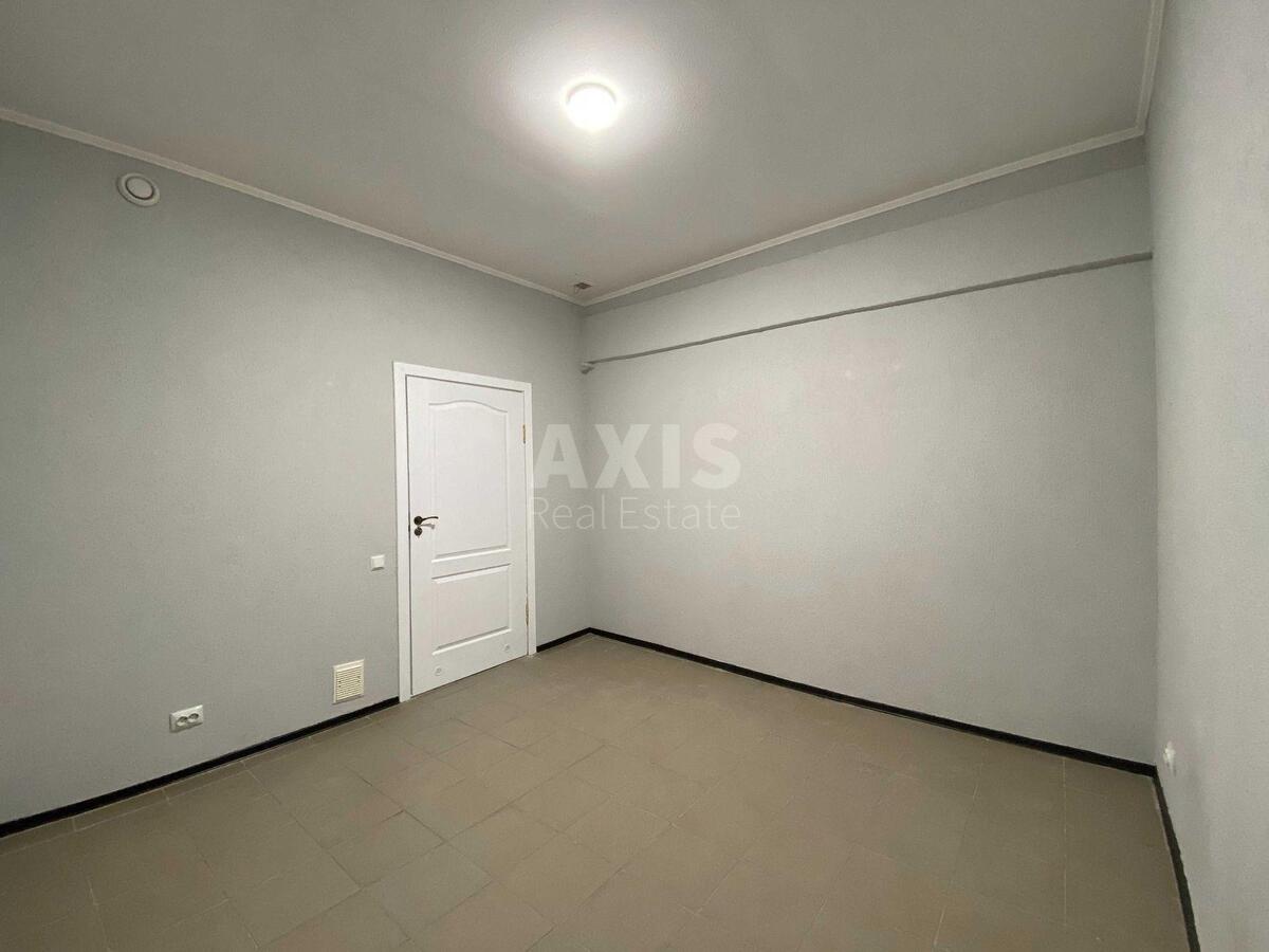 Office vul. Ches'ka 9, 124m26
