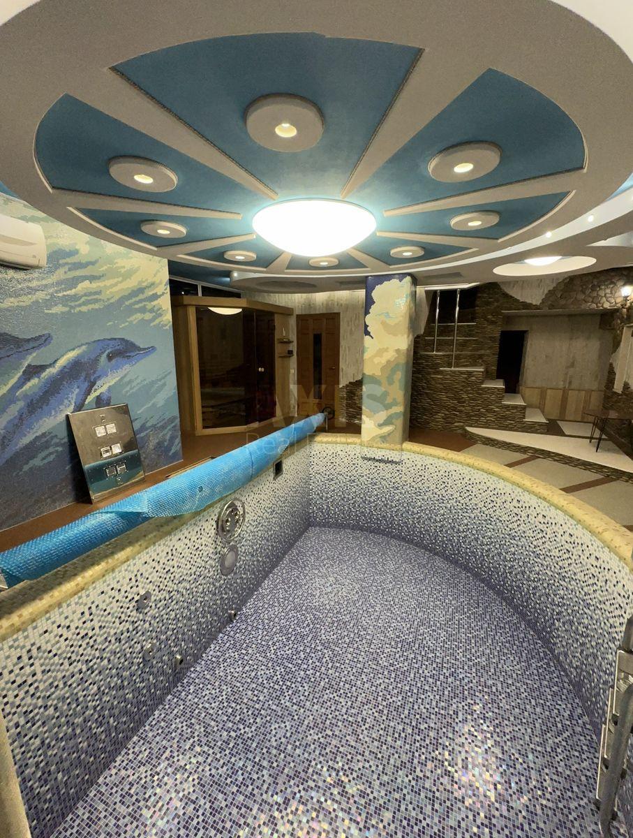 House vul. Bogatyrs'ka, 420m2, Kyiv city10