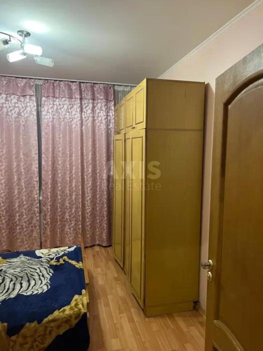 2k apartment vul. Ahmatovoi' Anny 19564057