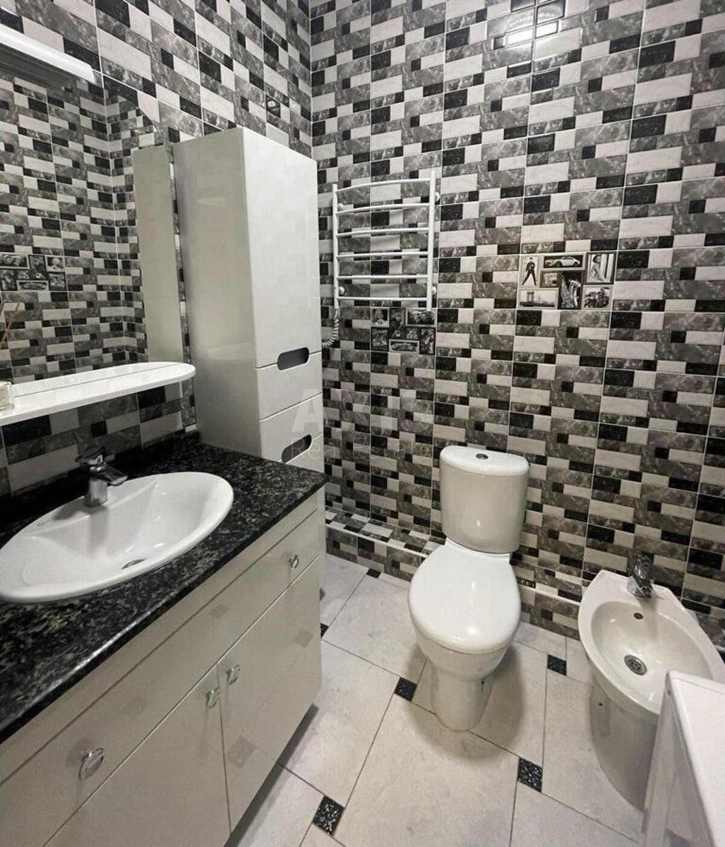 2k apartment vul. Degtjarna 1910