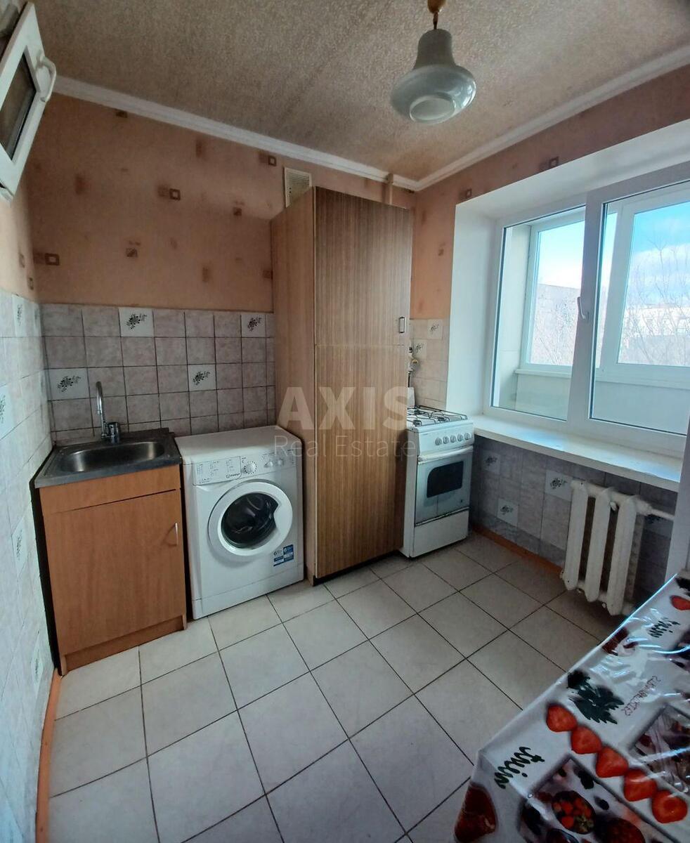 1k apartment vul. Myhajla Maksymovycha 24Б