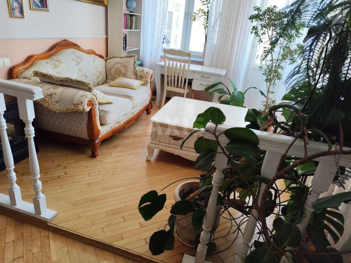 3к квартира пр-т Героев Сталинграда 24А5808410