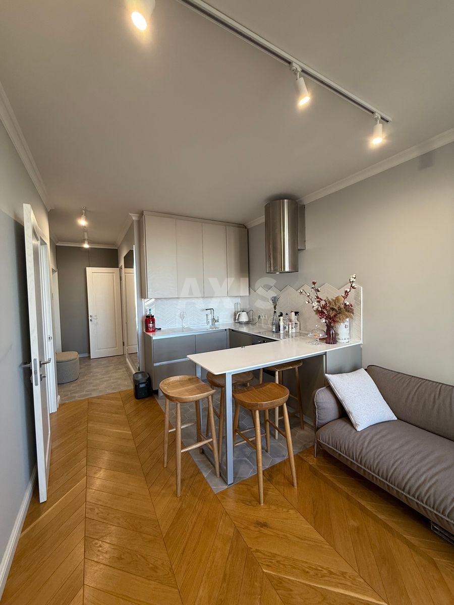 2k apartment vul. Zarichna 4/28