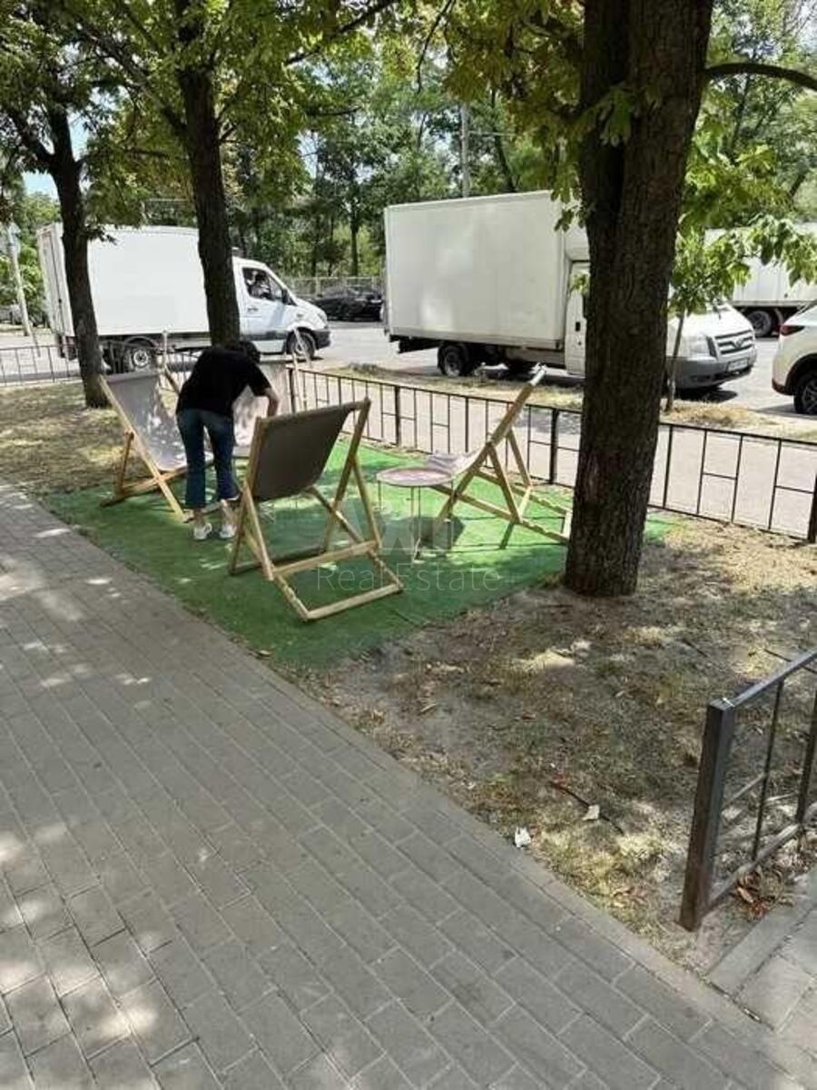 Trade object vul. Lebedjeva Mykoly 4/39, 20m2621659