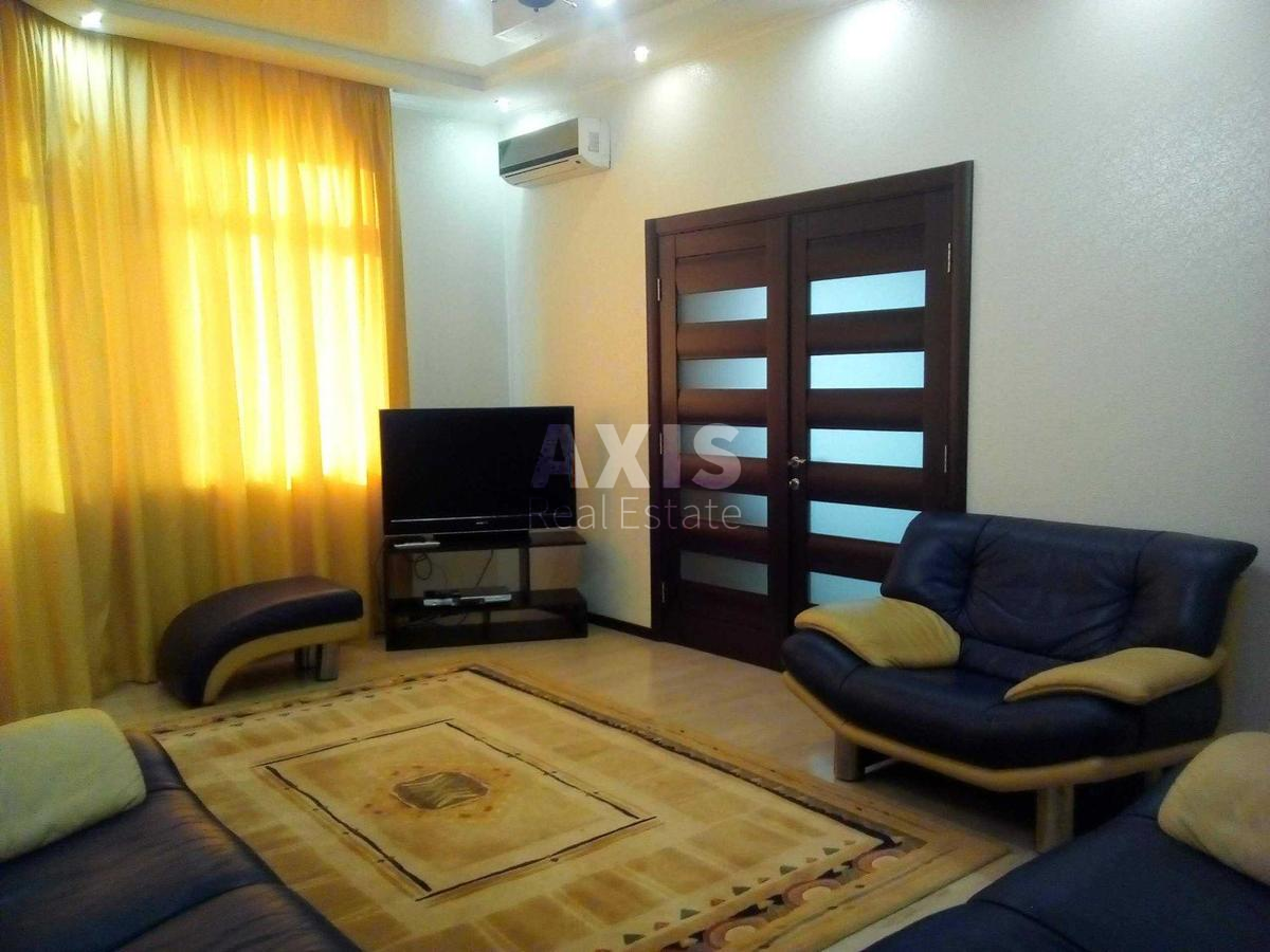4к квартира ул. Коперника 12Д2