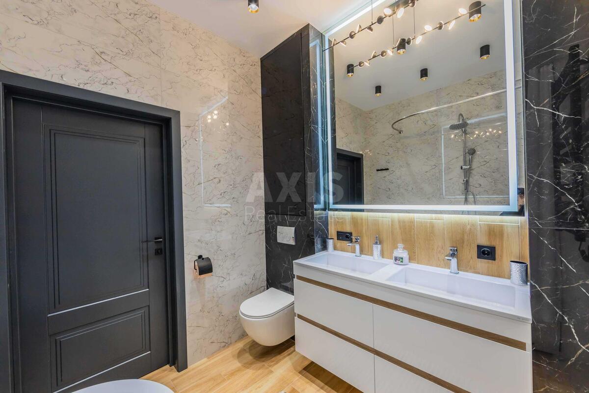 4k apartment vul. Lejpcyz'ka 135930715