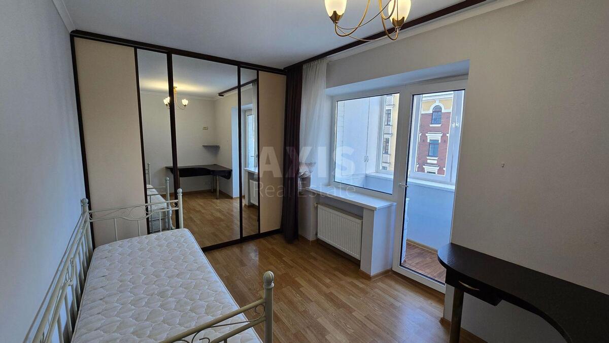 2к квартира ул. Набережно-Крещатицкая 3А585024