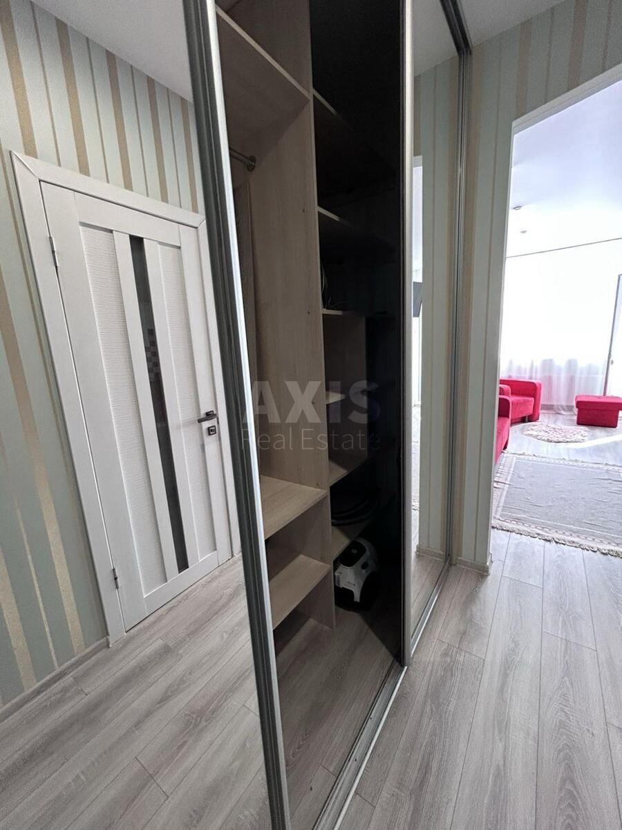 1к квартира ул. Семьи Кульженков 33629925