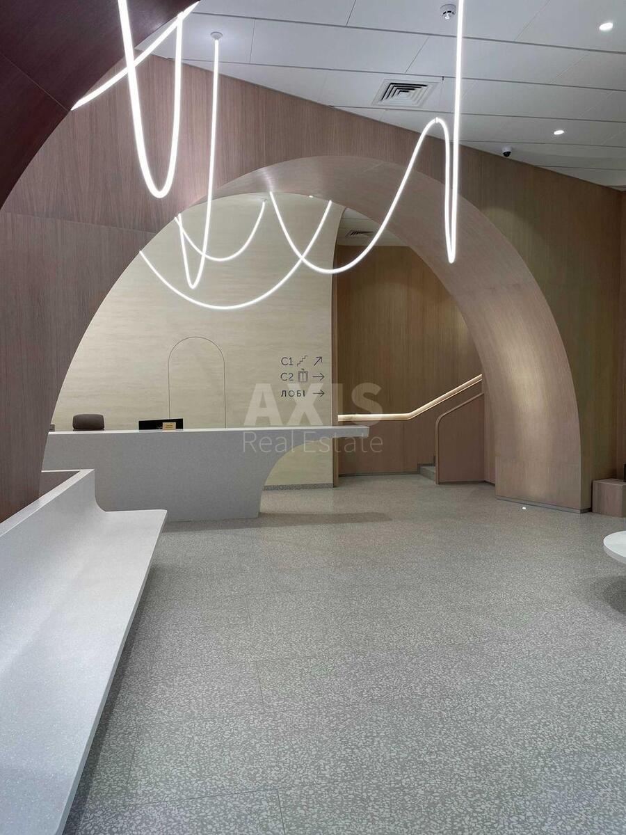 Office pr-t Peremogy 42А, 327m26