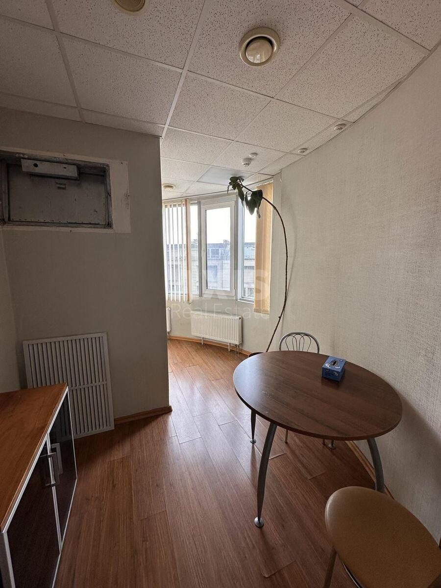 Office bul. Shevchenka Tarasa 33Б, 137m2604175