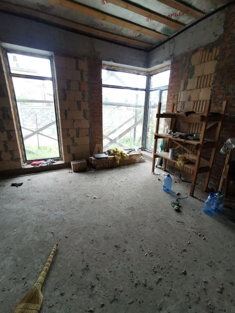 Дoм ул. Богатырская, 235м2, город Киев1