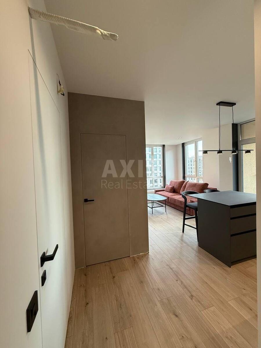 1k apartment vul. Saljutna 2Б3