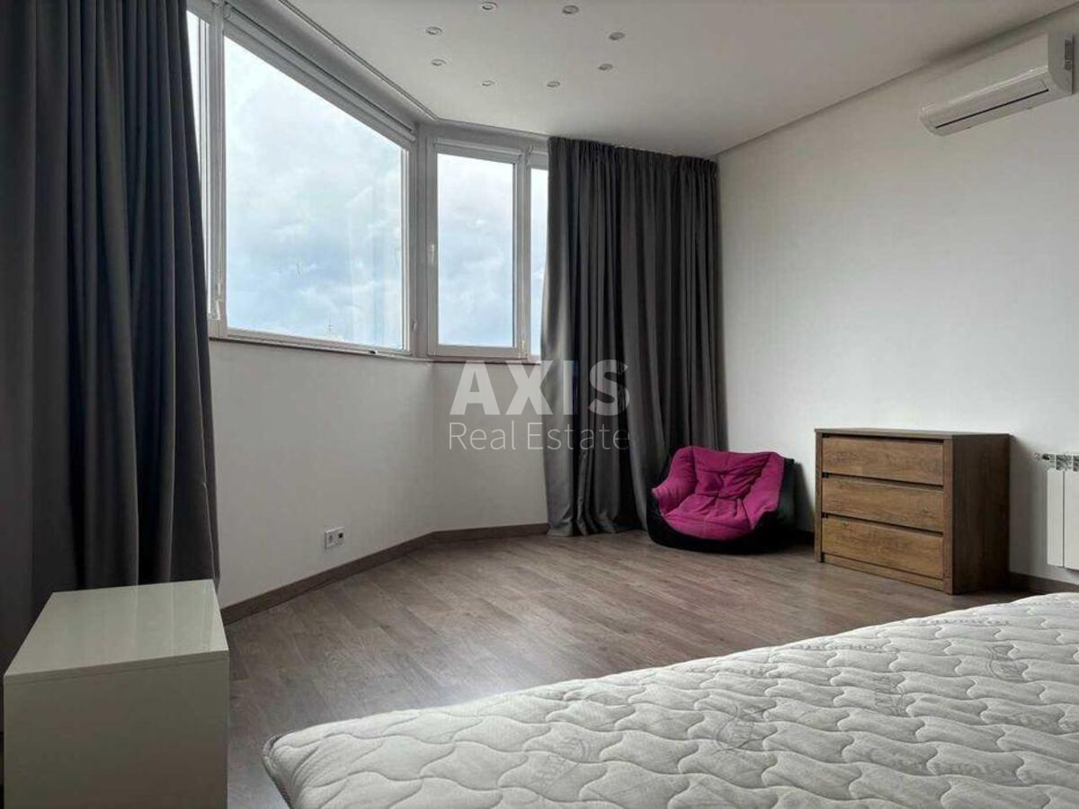 3k apartment vul. Demii'vs'ka 130
