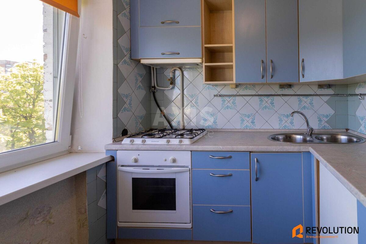 1k apartment vul. Muroms'ka 17/20