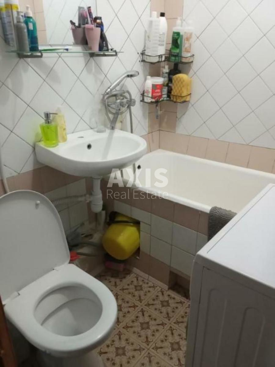 2k apartment vul. Doncja Myhajla 18а5