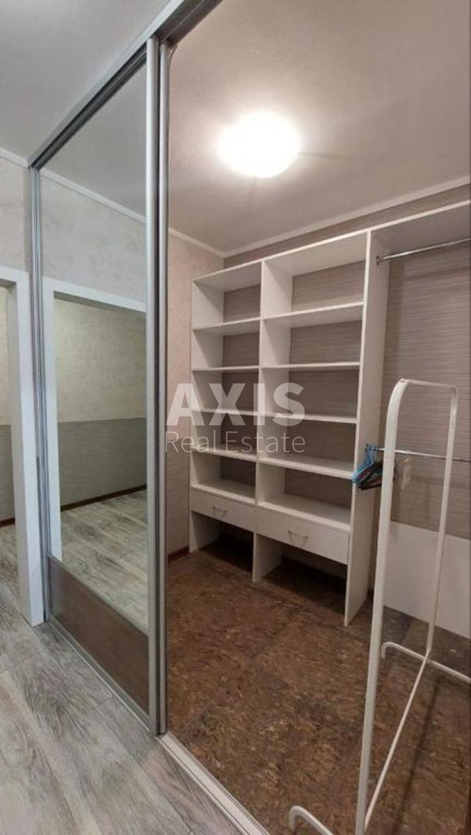 1k apartment vul. Kondratjuka Jurija 35