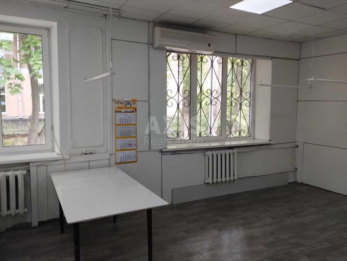 Office vul. Pervomajs'kogo Leonida 9, 57m24