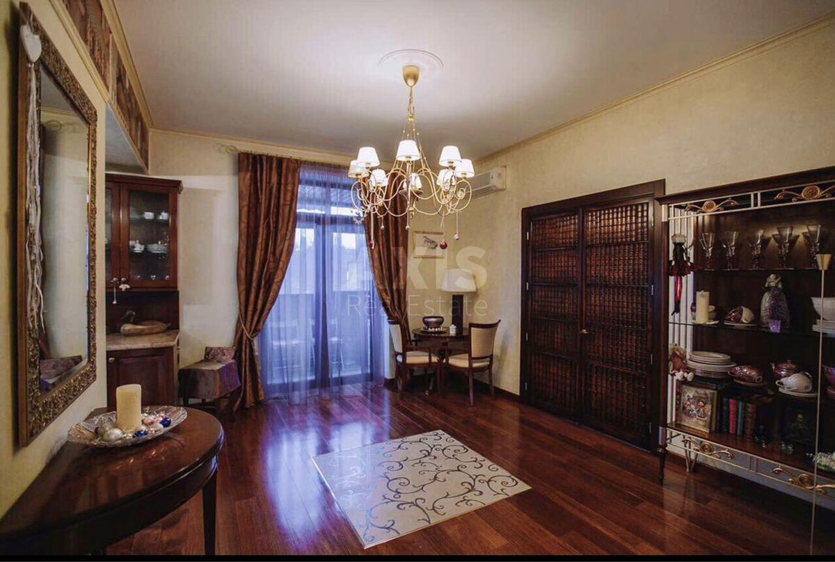 5k apartment vul. Dragomyrova Myhajla 10/104