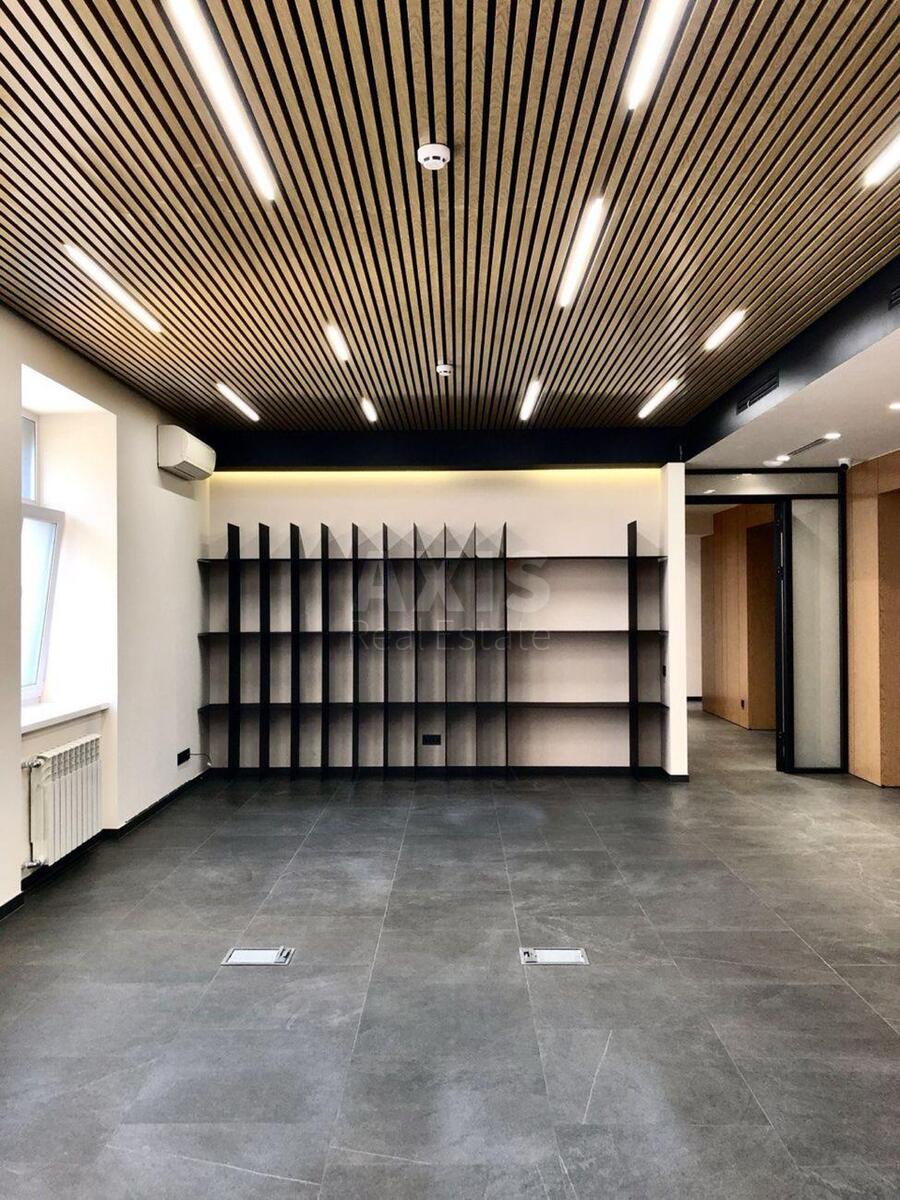 Office prov. Kutuzova 3, 230m24
