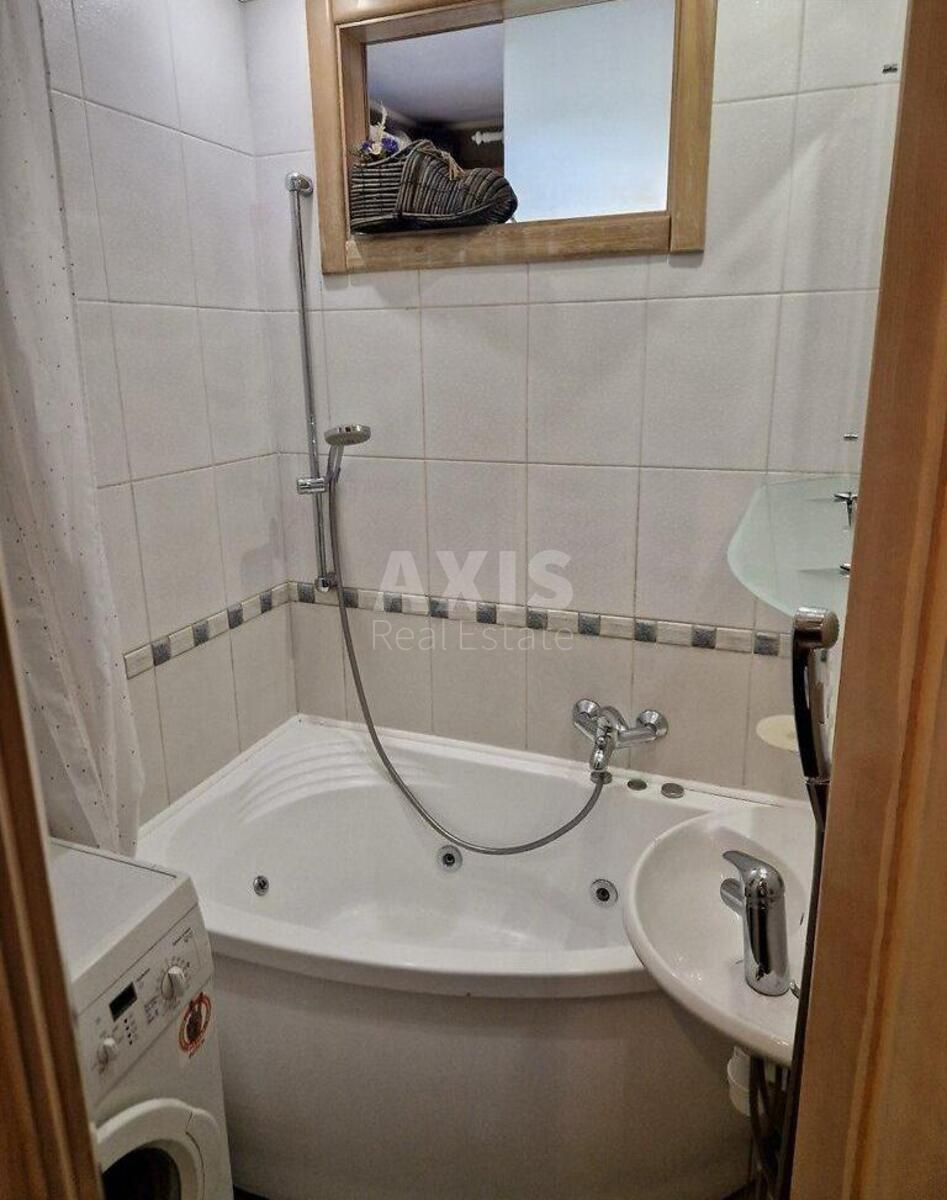 2k apartment pl. Peremogy 12573365