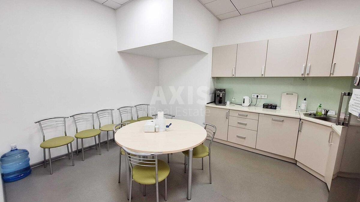 Office vul. Moskovs'ka 32/2, 200m22