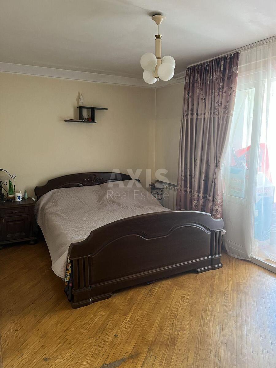 3к квартира ул. Ахматовой Анны 3А576095