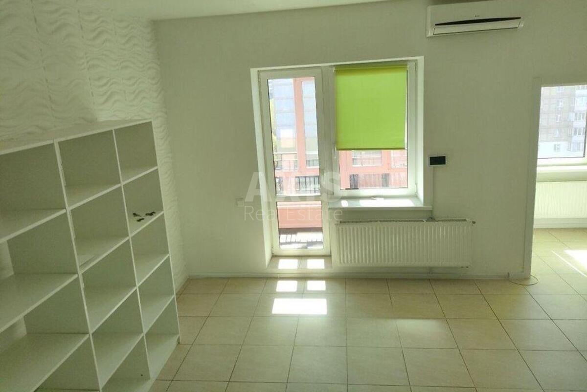 Офис ул. Академика Ефремова 8А, 174м27