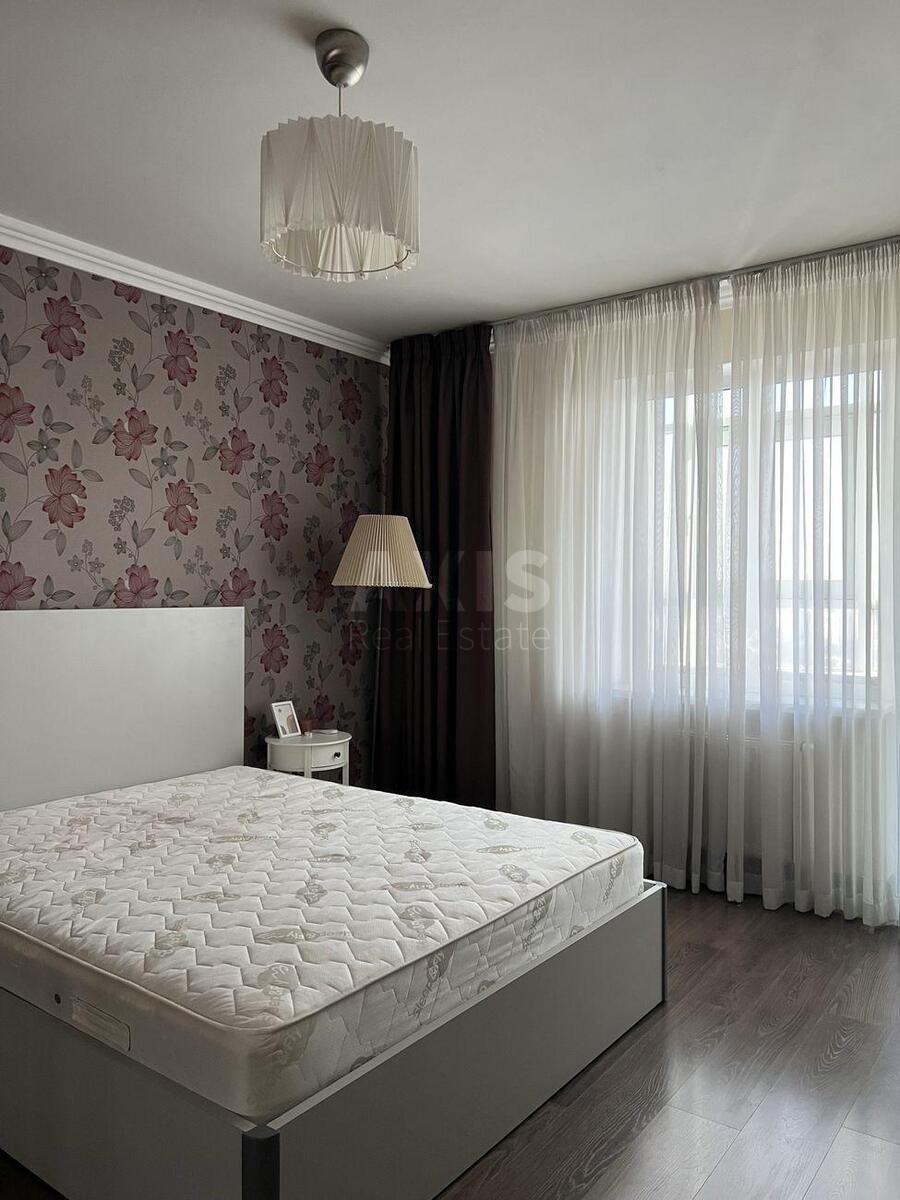 1k apartment vul. Degtjarivs'ka 25А12