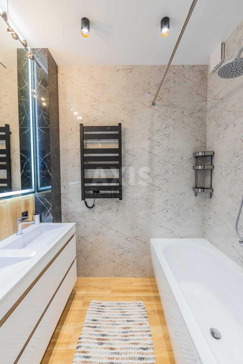 4k apartment vul. Lejpcyz'ka 135930716