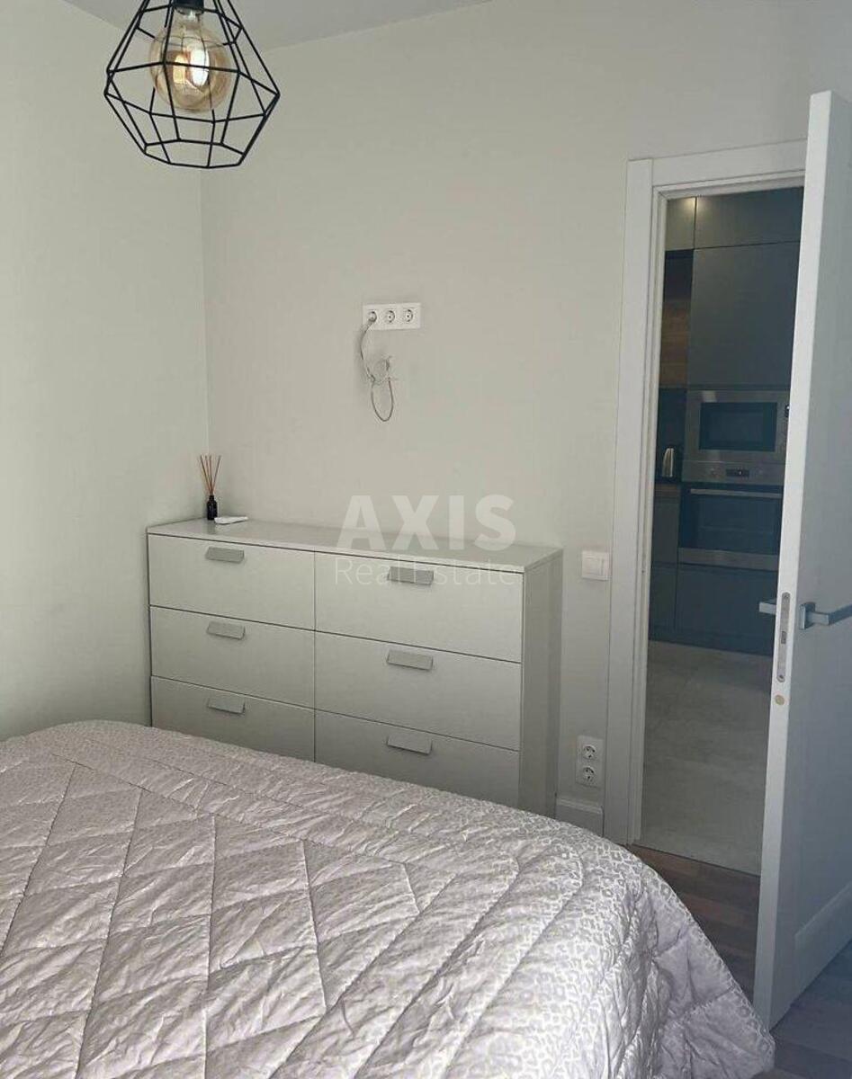 1k apartment vul. Glybochyc'ka 13/55