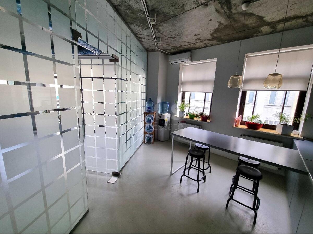 Office vul. Vozdvyzhens'ka 51А, 130m2585423