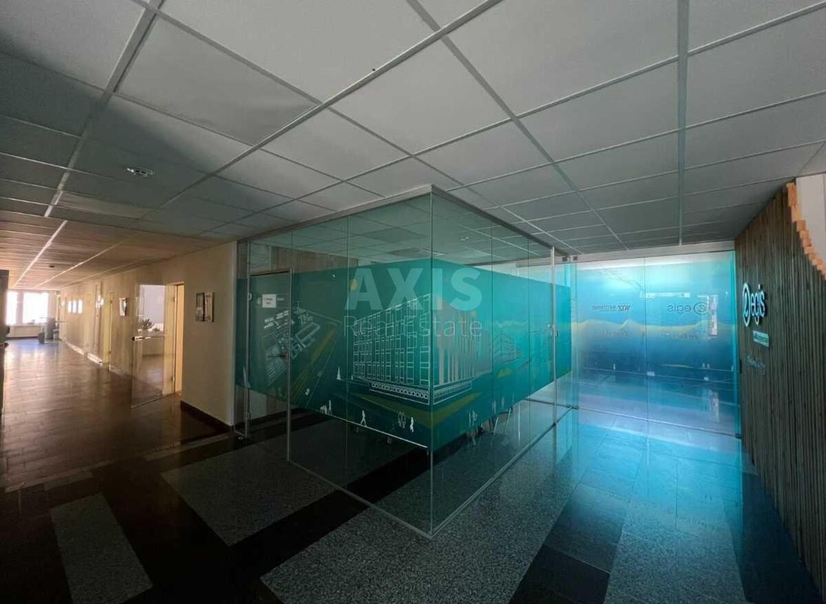 Office vul. Antonovycha 29, 709m21