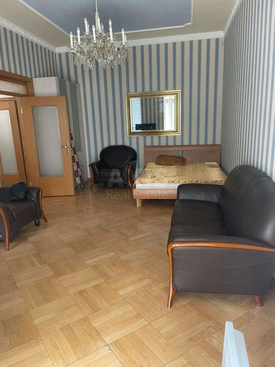 1k apartment vul. Glybochyc'ka 73