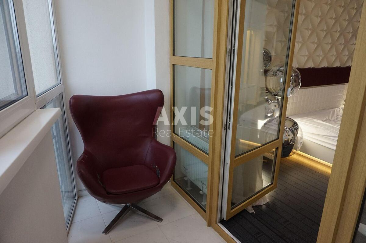 3k apartment vul. Parkovo-Syrec'ka 4Б580529