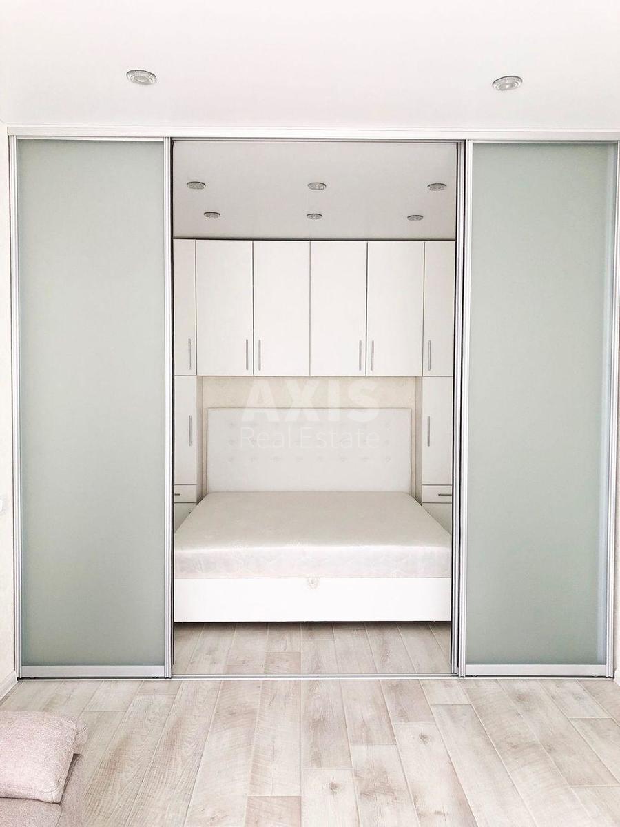 2k apartment vul. Kavaleridze Ivana 71