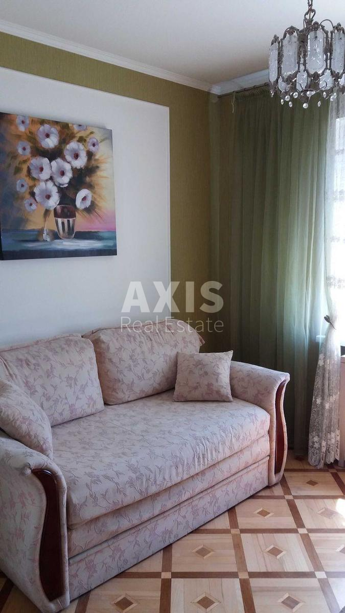 2k apartment vul. Pryozerna 125