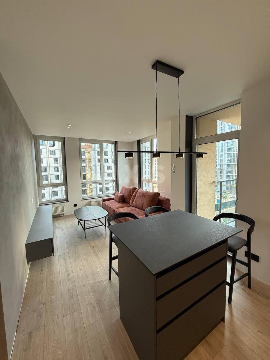 1k apartment vul. Saljutna 2Б4