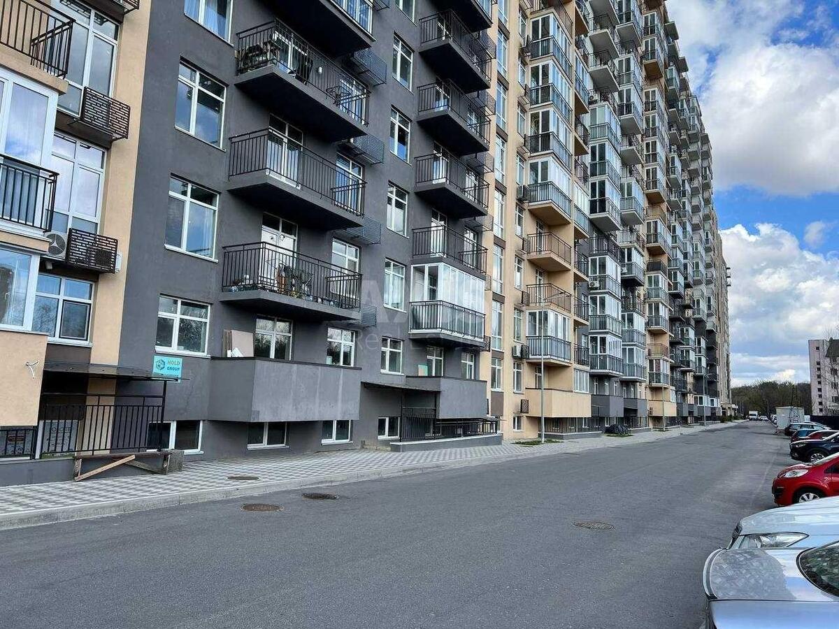 2к квартира ул. Заболотного Академика 148
