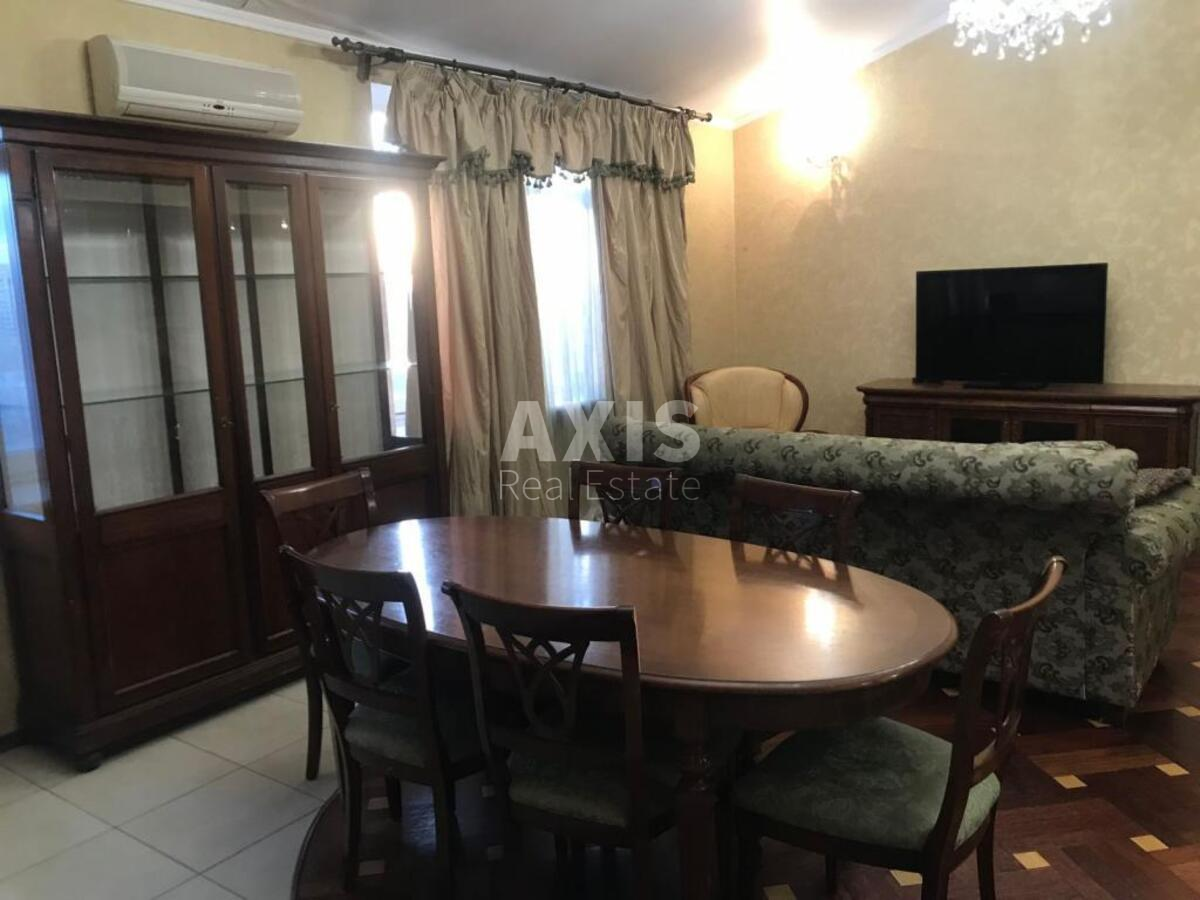 5k apartment vul. Panasa Myrnogo 142
