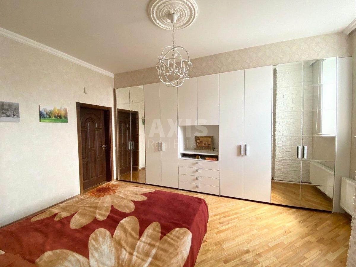 3k apartment vul. Antonovycha 19/215