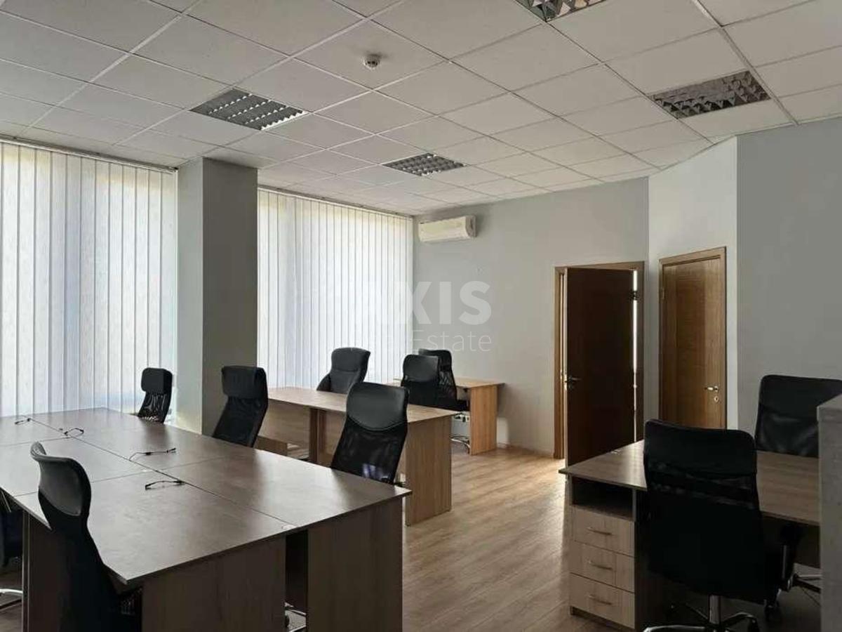 Office vul. Grushevs'kogo Myhajla 3, 61m2