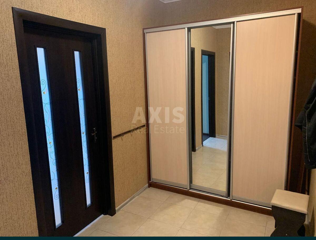 1k apartment vul. Volodymyra Naumovycha 43