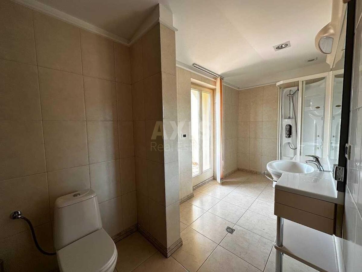 Office vul. Volos'ka 11А, 1000m26